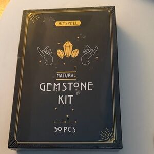 Wyspell Natural Gemstone Kit - Black and Gold